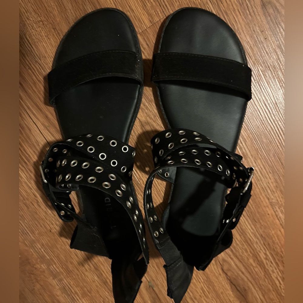 Women’s sandals